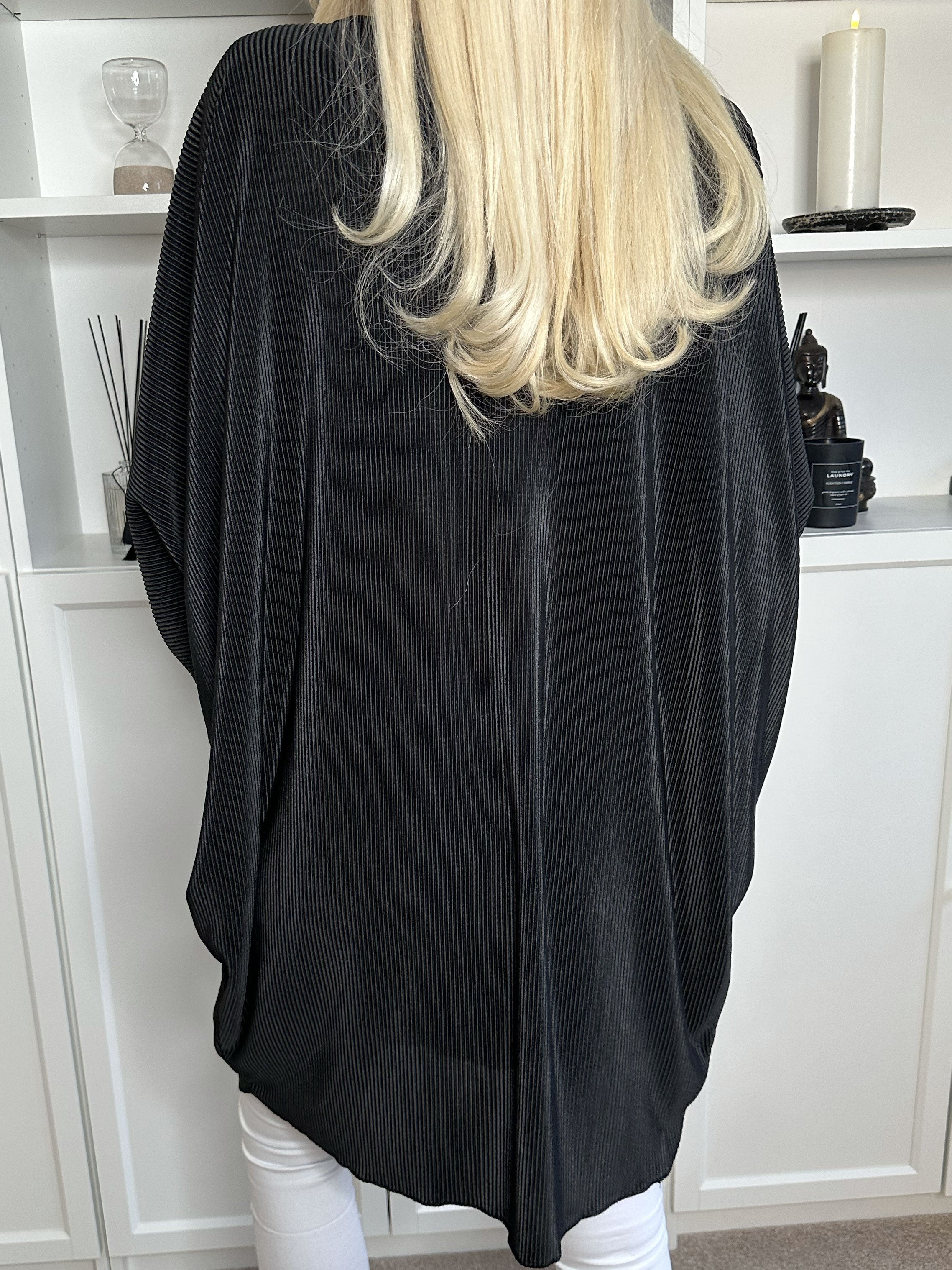 Elnora - Rillet tunika med fladdermusärmar